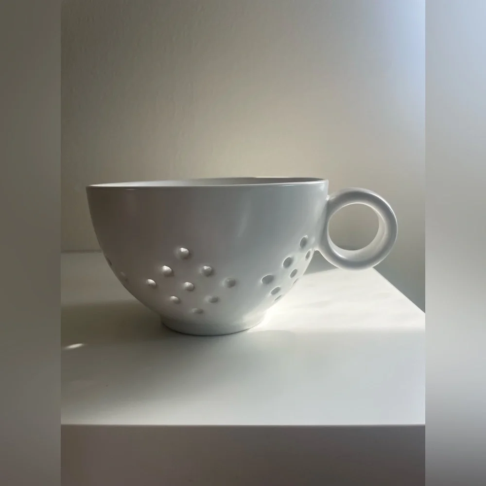 Crate & Barrel White Berry Colander Mug